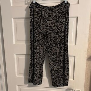 Chic Black and Gray Cropped Ankle Pants